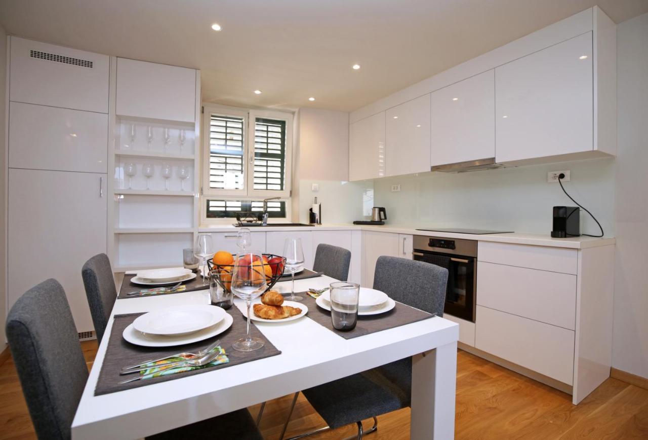 Apartment Volat Шибеник Екстер'єр фото