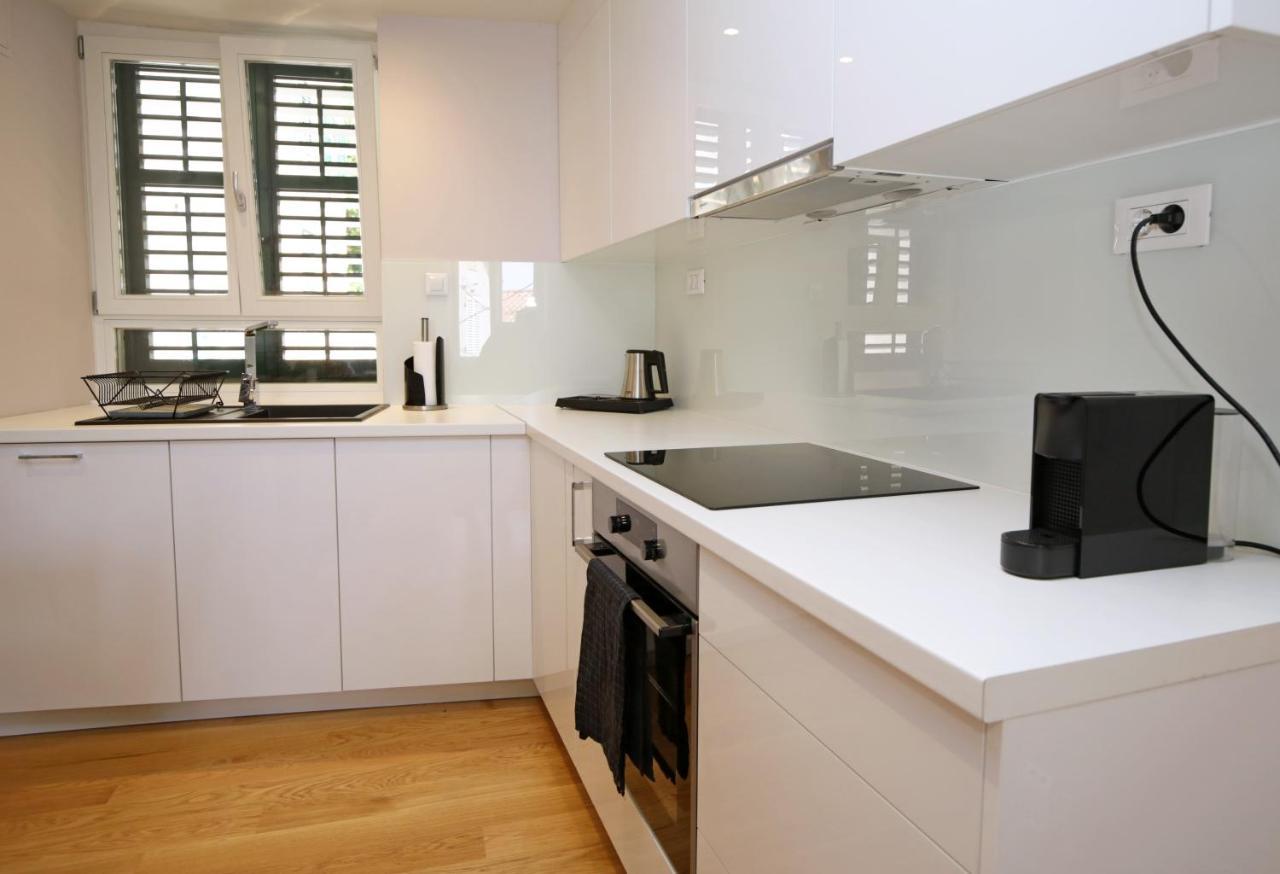 Apartment Volat Шибеник Екстер'єр фото